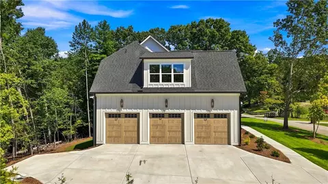 5990 Warpath Rd, Flowery Branch, GA 30542