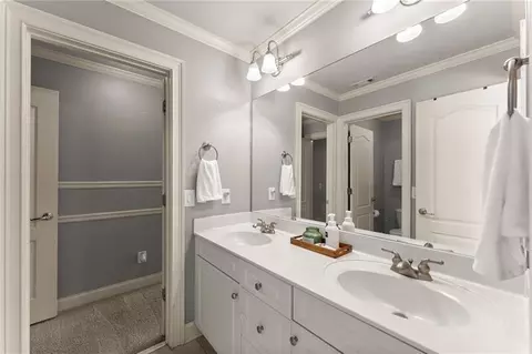 Bath - 872 Patthview Ct, Dacula, GA 30019 photo 7 of 9