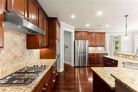 Kitchen - 872 Patthview Ct, Dacula, GA 30019 photo 4 of 7