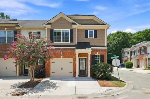 2740 Tohenham Cir, Norcross, GA 30071