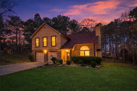 2100 Green Tree Ct, Lithonia, GA 30058