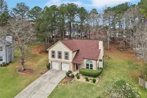 2100 Green Tree Ct, Lithonia, GA 30058