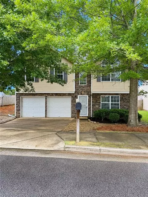 2628 Patriots Rd, Riverdale, GA 30296
