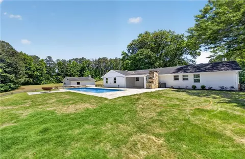 Exterior - 511 Bart Manous Rd, Canton, GA 30115 photo 9 of 22