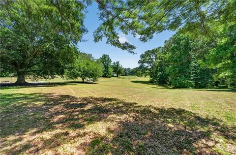 Exterior - 511 Bart Manous Rd, Canton, GA 30115 photo 2 of 22