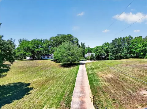 Exterior - 511 Bart Manous Rd, Canton, GA 30115 photo 16 of 22