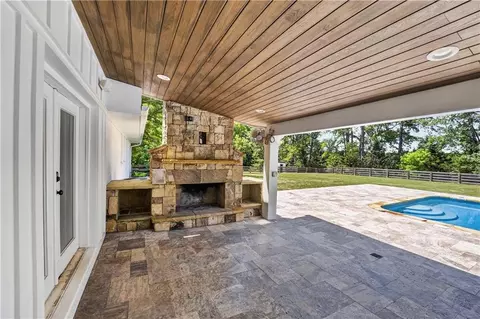 Exterior - 511 Bart Manous Rd, Canton, GA 30115 photo 5 of 22