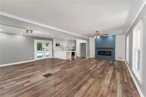 Living - 511 Bart Manous Rd, Canton, GA 30115 photo 2 of 5