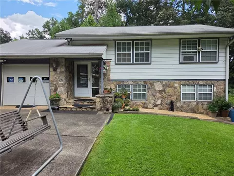3273 Pin Oak Cir, Atlanta, GA 30340