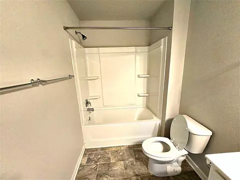 Bath - 121 Valimar Dr, Braselton, GA 30517 photo 2 of 2