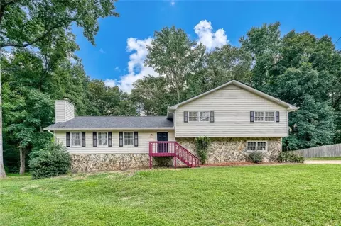 1456 Scholar Dr, Lawrenceville, GA 30044