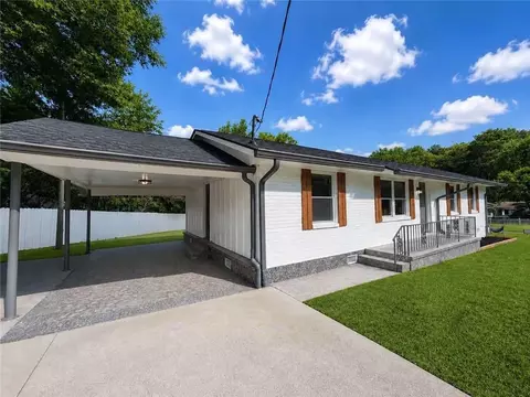 8992 Cornell Dr, Jonesboro, GA 30238