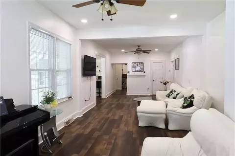 Entry Way - 10021 Lavonia Rd, Carnesville, GA 30521 photo 2 of 2