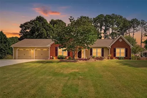 1816 Penrose Ct, Powder Springs, GA 30127