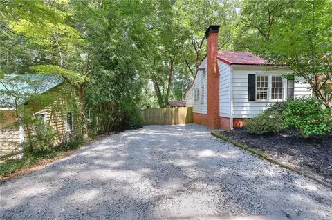 Exterior - 211 Mobley Cir, Monroe, GA 30655 photo 2 of 10