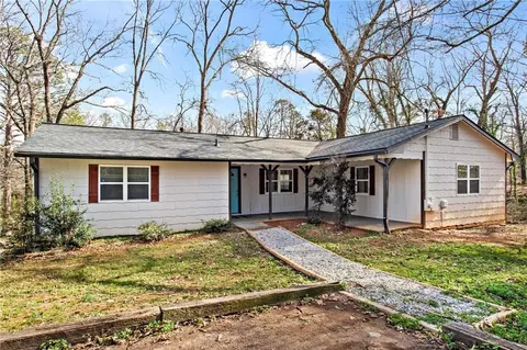 2255 Hunt Rd, Douglasville, GA 30135