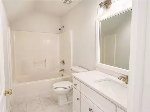 Bath - 3641 Foxfire Pl, Augusta, GA 30907 photo 2 of 5