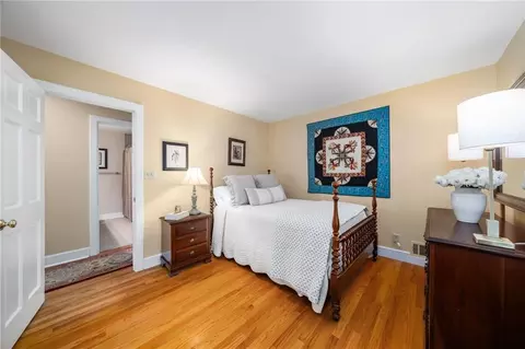 Bedroom - 910 Freemanwood Ln, Milton, GA 30004 photo 4 of 6