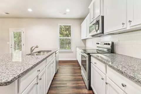 Kitchen - 200 Ruby Robin Rd, Jefferson, GA 30549 photo 2 of 2