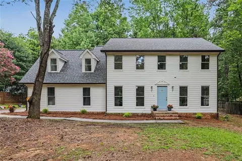 120 Marilyn Ct, Fayetteville, GA 30214
