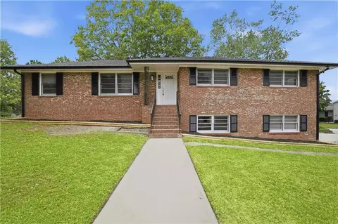 100 Rimel Ln, College Park, GA 30349