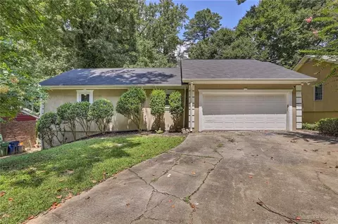 2671 Collier Dr NW, Atlanta, GA 30318