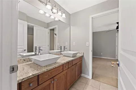 Bath - 3675 Millwater Xing, Dacula, GA 30019 photo 5 of 5