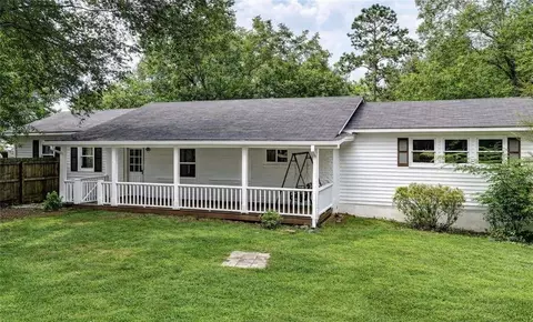 26 8th St, Emerson, GA 30137