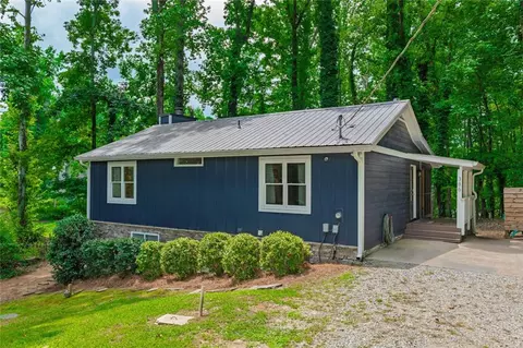 386 Longview Dr, Dawsonville, GA 30534