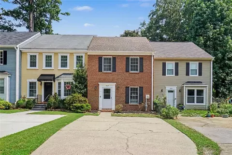 567 Salem Woods Dr SE, Marietta, GA 30067