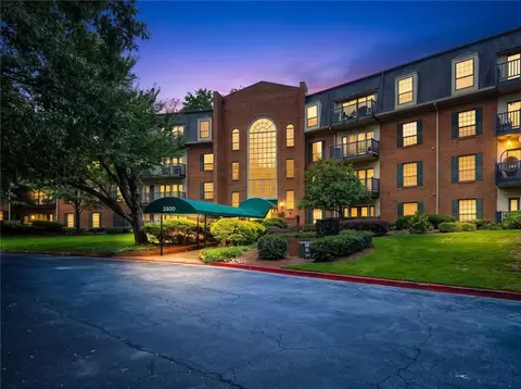 28402 Plantation Dr NE, Atlanta, GA 30324