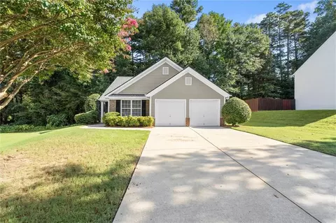 1421 Pine Acre Dr, Sugar Hill, GA 30518