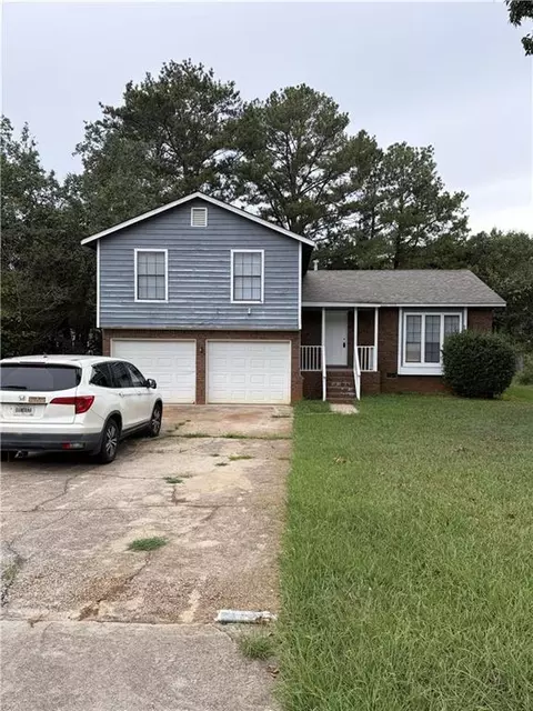 3273 Corktree Trl, Lithonia, GA 30038