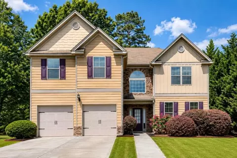 2597 Corey Park Dr, Loganville, GA 30052