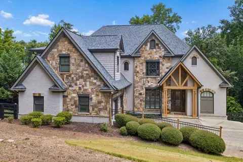 3330 Chimney Point Dr, Cumming, GA 30041