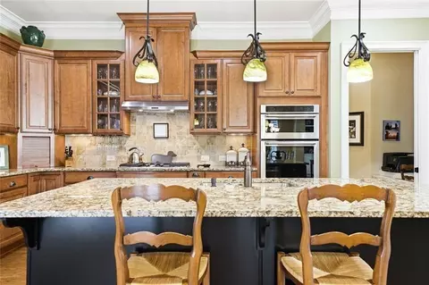 Kitchen - 318 Lakeside Trce, Canton, GA 30115 photo 5 of 6