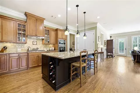 Kitchen - 318 Lakeside Trce, Canton, GA 30115 photo 4 of 6