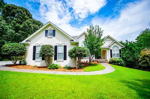 7046 Tara Dr, Villa Rica, GA 30180