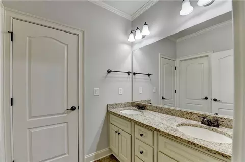 Bath - 3487 Binghurst Rd, Suwanee, GA 30024 photo 4 of 12