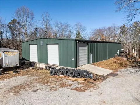 200 Heath Rd, Carrollton, GA 30116