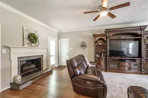 Living - 2811 Ike Stone Rd, Monroe, GA 30656 photo 1 of 2
