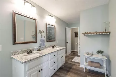 Bath - 2811 Ike Stone Rd, Monroe, GA 30656 photo 5 of 13