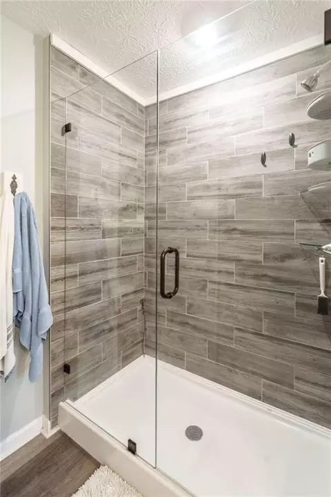 Bath - 2811 Ike Stone Rd, Monroe, GA 30656 photo 6 of 13