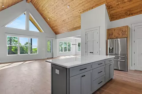 Kitchen - 383 Rustic Barn Trl, Morganton, GA 30560 photo 6 of 10