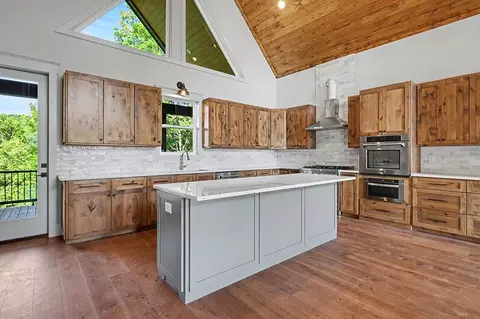 Kitchen - 383 Rustic Barn Trl, Morganton, GA 30560 photo 10 of 10