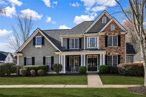 300 Crown Vetch Ln, Alpharetta, GA 30005