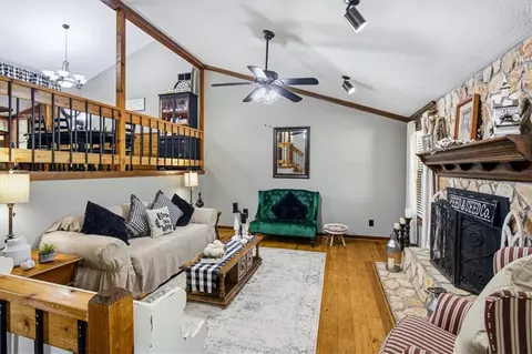 Living - 235 Roberts Rd, Covington, GA 30016 photo 1 of 9