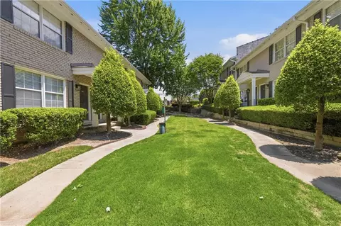 2232 Dunseath Ave #105, Atlanta, GA 30318