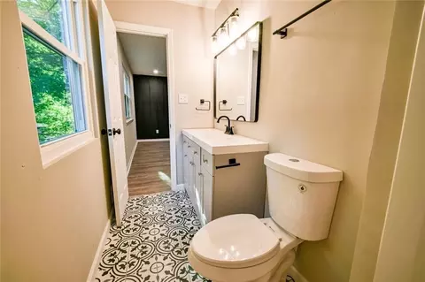 Bath - 3053 Brook Ln, Rex, GA 30273 photo 2 of 4