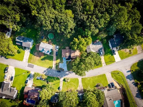View/Area - 3053 Brook Ln, Rex, GA 30273 photo 3 of 4